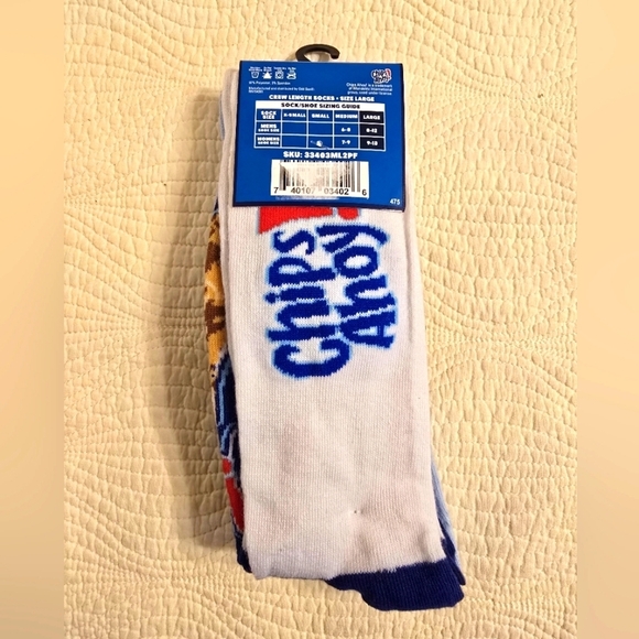 NWT 2 Pairs of Chips Ahoy Theme Men's Socks - Picture 2 of 3